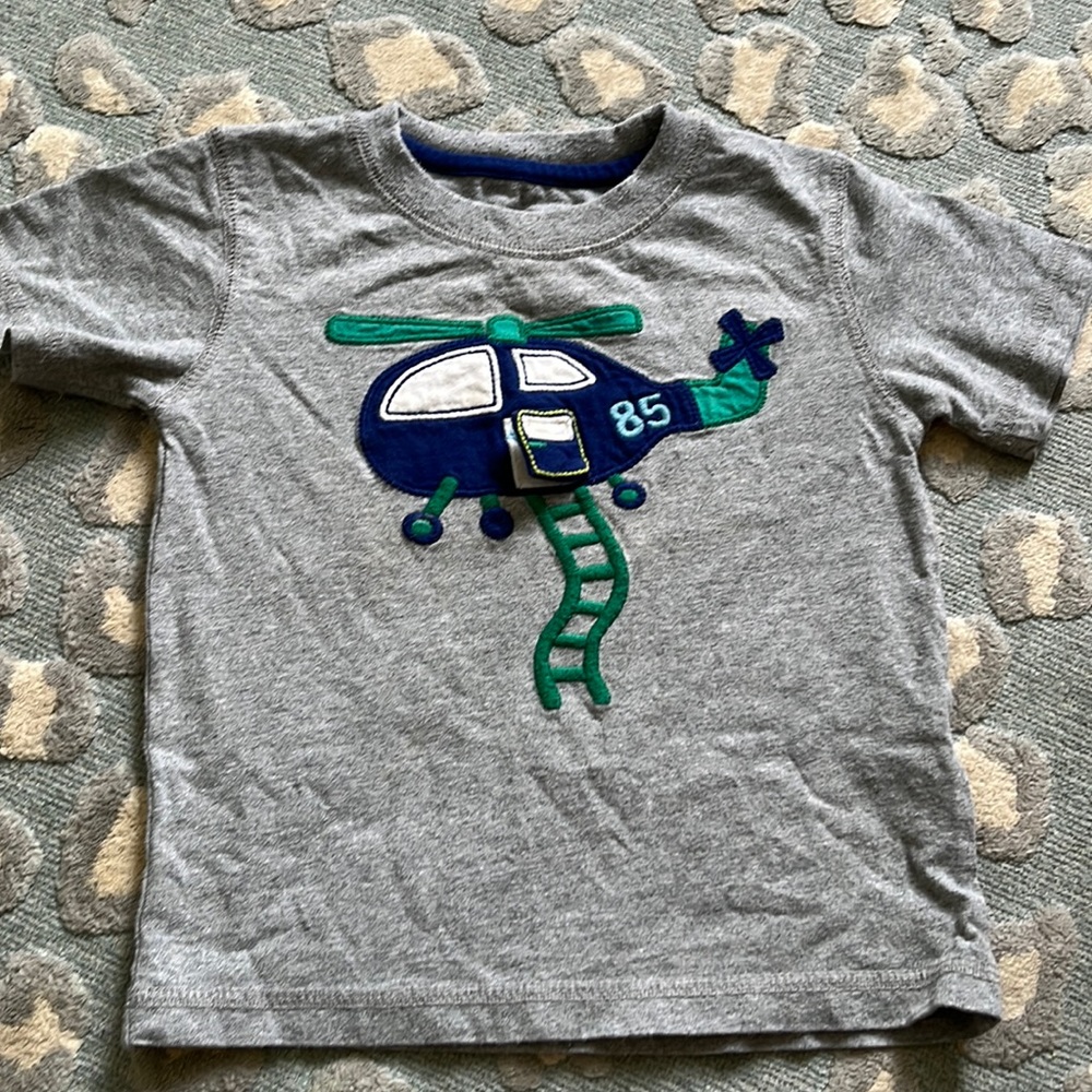 Gymboree 12-18mo peekaboo t shirt helicopter